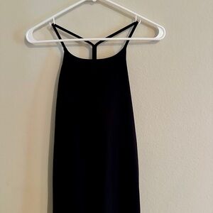 Lululemon black Y tank